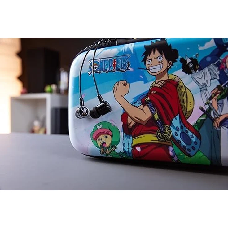 Konix One Piece Gaming - Zubehör Starter Kit Nintendo Switch, Switch Lite und Switch OLED - Tasche - Gehäuse -Schutzfolie - Kopfhörer, Schutzhülle mit doppeltem Reißverschluss und Bildschirmschutz, In-Ear-Kopfhörer mit Mikrofon und Reinigungstuch - Schwarz – Bild 5