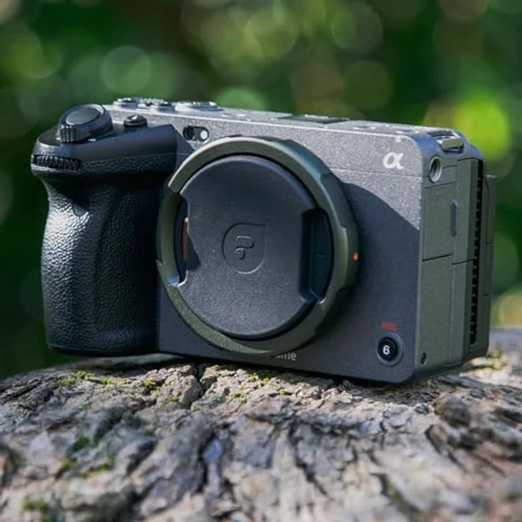 PolarPro Defender Gehäusekappe für Sony E-Mount, robustes 6061-Aluminium-Design in Wald mit verstecktem Speicher für AirTag, SD-Karte oder CFexpress A-Karte – Bild 3