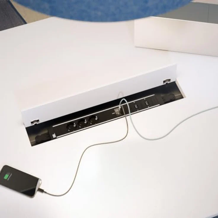 Bachmann CONFERENCEF XL 3xCEE7/3 Einbau-Tischsteckdosenleiste mit 1xUSB C/C 100W und 2xCustom Module, Schwarz, 444mm – Bild 3