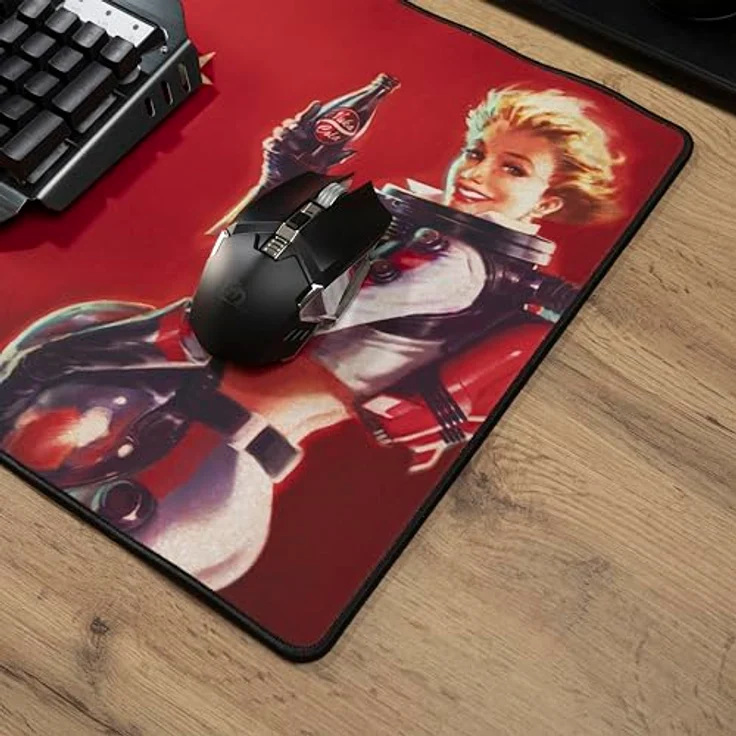 DEVplus Fallout XXL Mousepad Nuka Girl, Mausmatte 80 x 35 cm mit rutschfester Gummirückseite, offiziell lizenziert von Bethesda – Bild 6