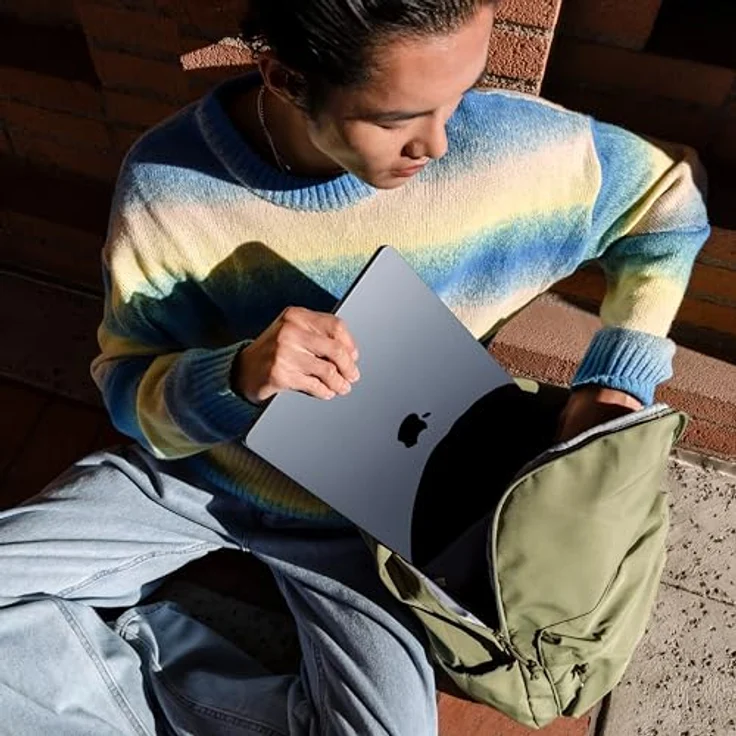 Apple 15" MacBook Air Laptop mit M3 Chip: 15,3" Liquid Retina Display, 16 GB gemeinsamer Arbeitsspeicher, 256 GB SSD Speicher, beleuchtete Tastatur, 1080p FaceTime HD Kamera, Touch ID, Mitternacht – Bild 5