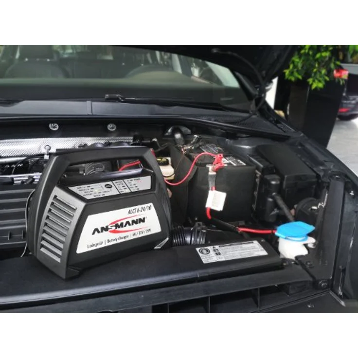 ANSMANN Autobatterie Ladegerät ALCT 6-24-10 - Vollautomatisches Batterieladegerät für Autobatterien & Bleiakkus mit 6V, 12V & 24V - 10A - Erhaltungsladegerät ideal für PKW, Motorrad, Boot etc. – Bild 2