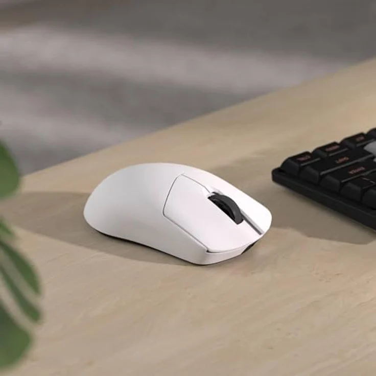 COUGAR Gaming Revenger Pro 4K, Ergonomische optische Gaming-Maus mit 26.000 DPI, 4K-Wireless-Dongle und bis zu 150 Stunden Spielzeit, Weiß – Bild 2