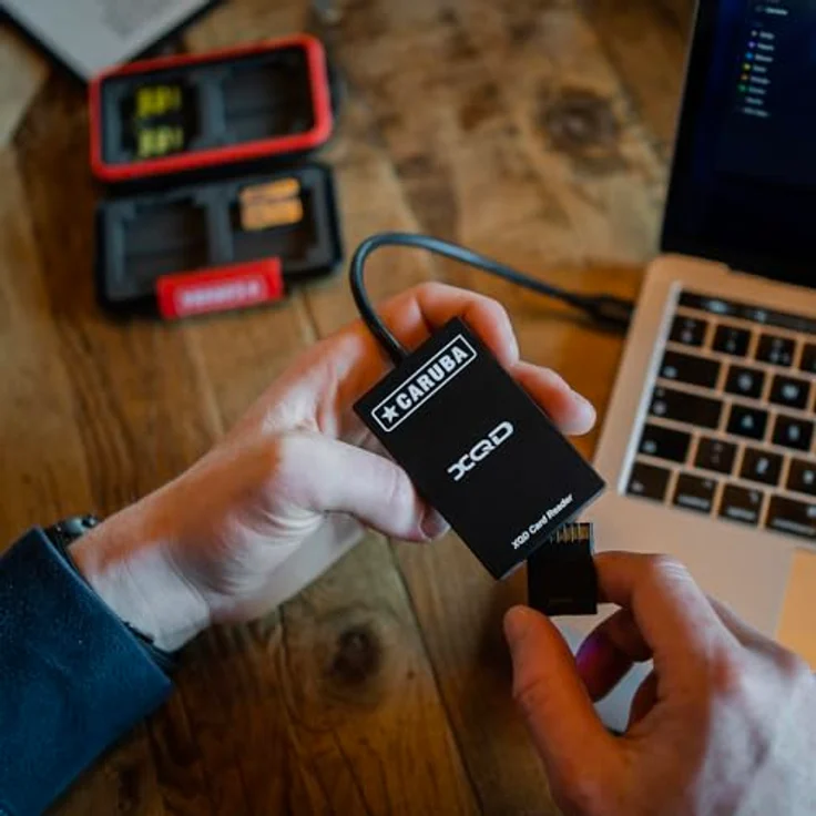Caruba 2 in 1 Cardreader XQD + SD USB-C, Schnelle Dateiübertragung für Windows & Mac, Plug & Play mit LED-Anzeige – Bild 4