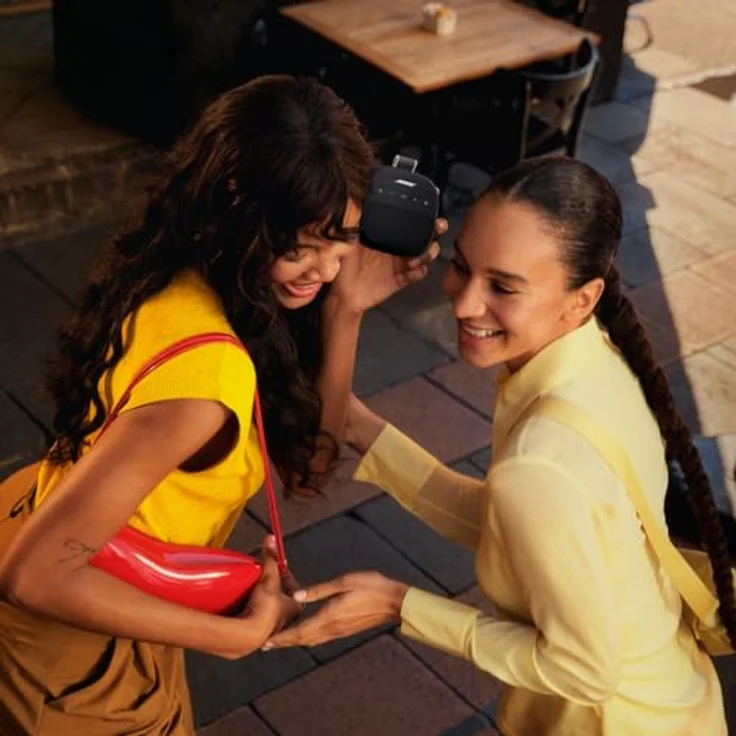 Bose SoundLink Micro (2. Gen.), tragbarer Bluetooth-Lautsprecher, wasserdicht und staubdicht, bis zu 12 Std. Akkulaufzeit, Schwarz – Bild 3