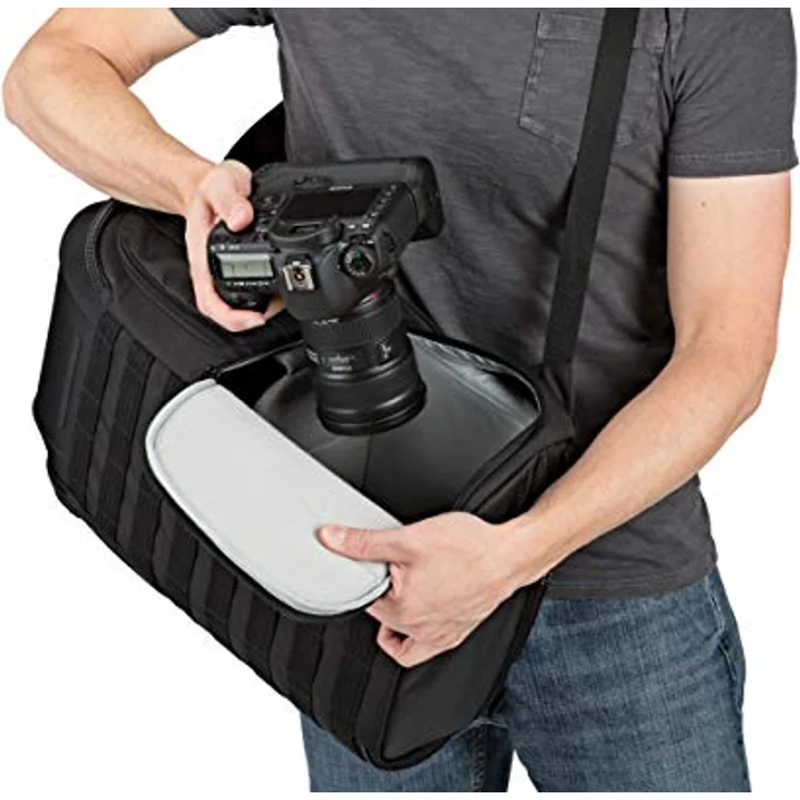 Lowepro LP37177-PWW Protactic Rucksack 450 AW II (mit Allwetterüberzug für Laptops-Tablets bis zu 15 Zoll, geeignet für Canon-Sony Alpha-Nikon, DSLR-CSC-Videokameras), schwarz - Preisvergleich – Bild 5