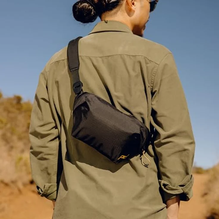 Peak Design Outdoor Sling 2L, Kamerahüfttasche mit 2 l Volumen, ultraleicht, wasserabweisend, schwarz – Bild 5
