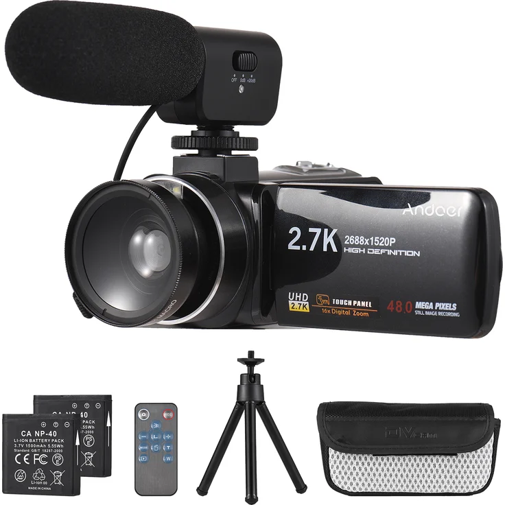 Andoer 2.7K Digital Videokamera Camcorder mit 48MP, 16X Digital-Zoom, 3.0 Zoll IPS Touchscreen, Gesichtserkennung, Anti-Shake, inklusive 2 Batterien, Fernbedienung, Ministativ, Tragetasche, externem Mikrofon und 0.45X Weitwinkelobjektiv.