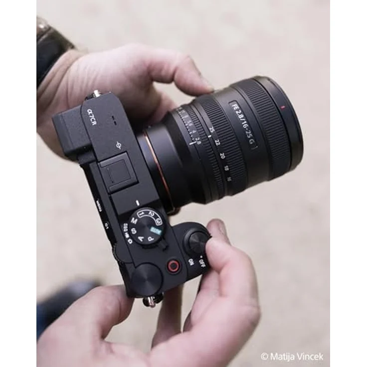 Sony FE 16–25 mm f/2.8 G Vollformat-Weitwinkelzoomobjektiv, kompatibel mit gesamter A7-Serie & A6000-Serie & ZV-E10, E-Mount (SEL1625G) – Bild 3