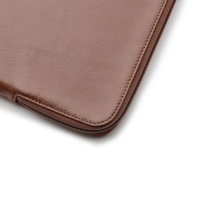 Trunk MacBook Pro Hülle, Ledertasche für 14" Apple Laptop, Braun, schlankes Design, maximaler Schutz – Bild 9