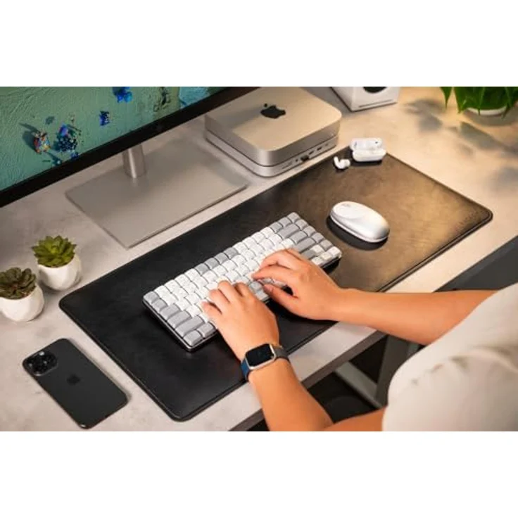 Satechi Vegan-Leather Premium Desk Mat (XL), Mausmatte, schwarzes veganes Leder, wasserabweisende Oberfläche, 680 x 315 mm – Bild 9