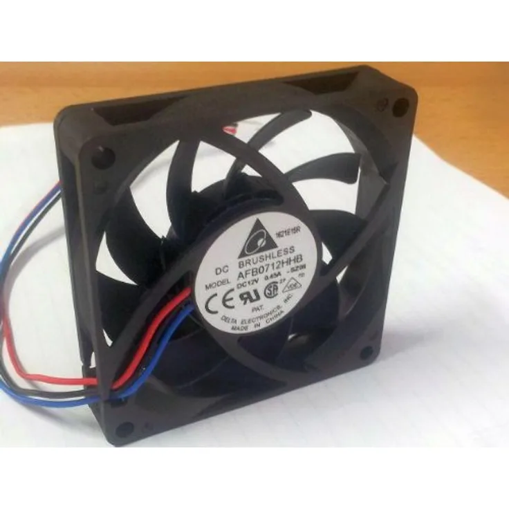 DELTA Lüfter 70x70x15mm AFB0712HHB DC 12V 4300 U/min 39dBA Kugellager 3-pin
