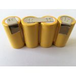 4er Reihe Akku Sub-C 2000mAh 4,8V NiMH mit Lötfhane schräg