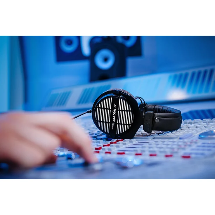 beyerdynamic DT 990 PRO einseitig kabelgebundener Over-Ear-Studiokopfhörer für Mixing, Mastering und Editing mit 250 Ohm – Bild 6
