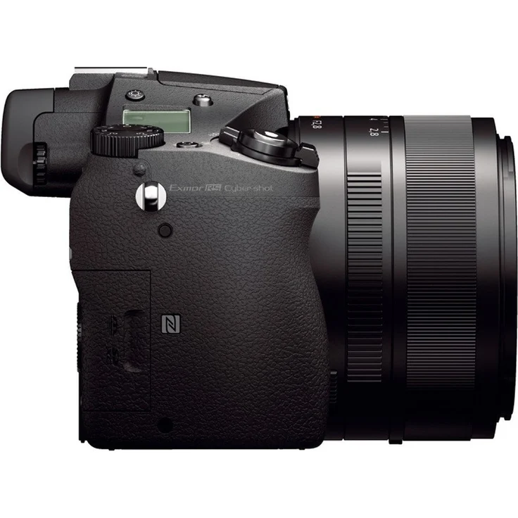 Sony DSC-RX10M2 Premium Bridge Kamera (20,2 Megapixel, 7,6 cm (3 Zoll) Display, 8-fach opt. Zoom, 4K UHD Videoaufnahme, 40x Slow-Motion, WiFi, NFC) inkl. 24-200 mm F2,8 Zeiss Objektiv schwarz – Bild 7