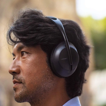 Bose HEADPHONES NC700 Genuine for Sale in Oakland Park, FL
