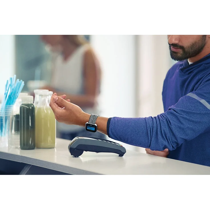 Fitbit Versa Special Edition, Gesundheits & Fitness Smartwatch mit Herzfrequenzmessung, 4+ Tage Akkulaufzeit & Wasserabweisend bis 50 m Tiefe, Holzkohle – Bild 5