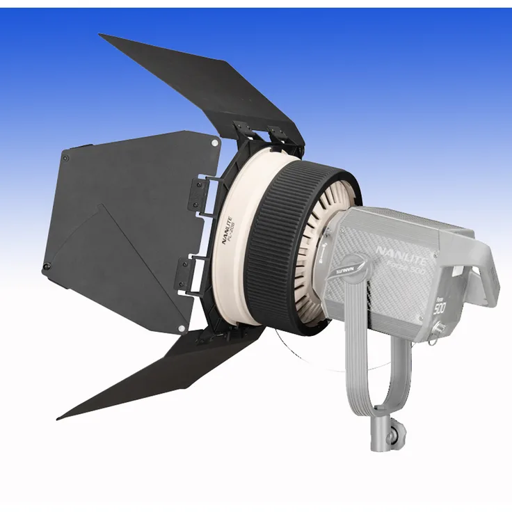 Fresnellinse mit Lichtklappen zur Nanlite FORZA 200, 300, 500 und die FS 200 und 300 (NL-FL20G)