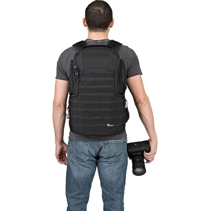 Lowepro LP37177-PWW Protactic Rucksack 450 AW II (mit Allwetterüberzug für Laptops-Tablets bis zu 15 Zoll, geeignet für Canon-Sony Alpha-Nikon, DSLR-CSC-Videokameras), schwarz - Preisvergleich – Bild 1