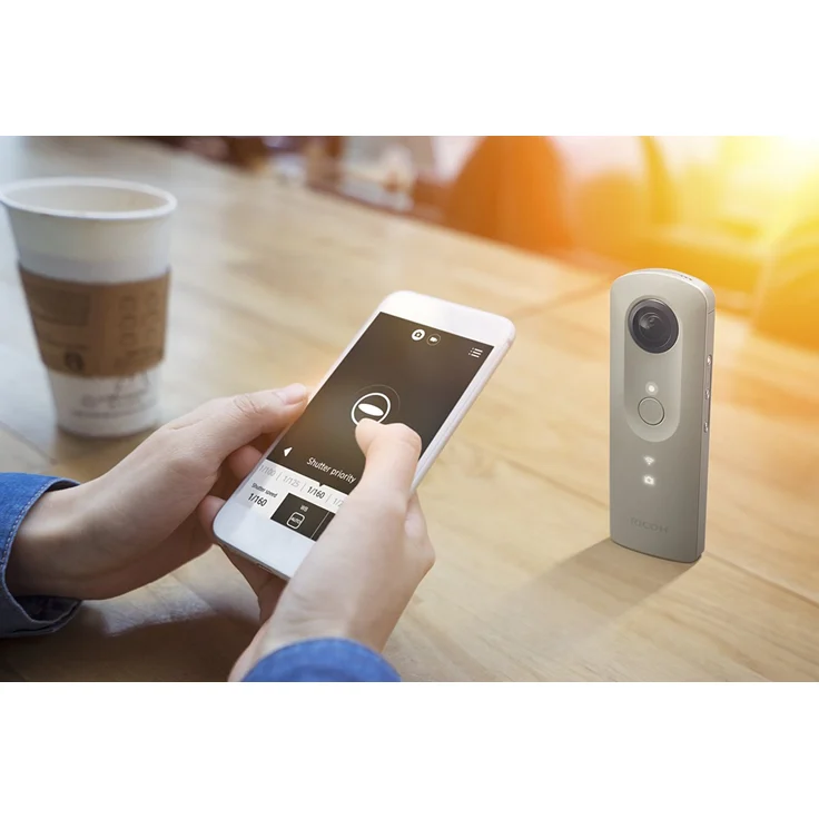 Ricoh Theta SC (FHD + 360 Grad) pink  – Bild 5