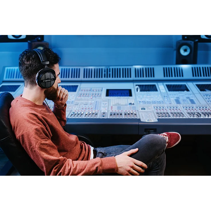 beyerdynamic DT 990 PRO einseitig kabelgebundener Over-Ear-Studiokopfhörer für Mixing, Mastering und Editing mit 250 Ohm – Bild 7