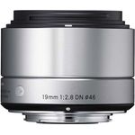 Sigma 19mm F2,8 DN Art Objektiv (46mm Filtergewinde) für Micro Four Thirds Objektivbajonett silber