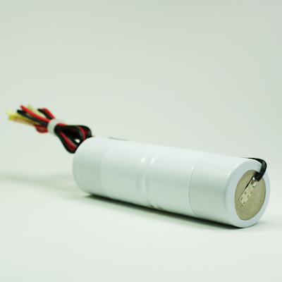 Akku Pack 2,4V 4000mAh für Notbeleuchtung Stab NiCd L2x1 2xD-Hochtemperaturzellen Kabel