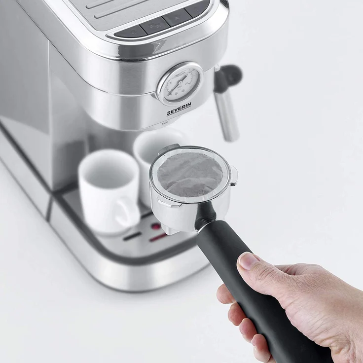 SEVERIN Espresa Plus KA 5995 Espressomaschine (ca. 1350 W, massiver und professioneller Siebträger inkl. Starterset und Manometer, einstellbare Temperatur und speicherbare Tassenfüllmenge) – Bild 2