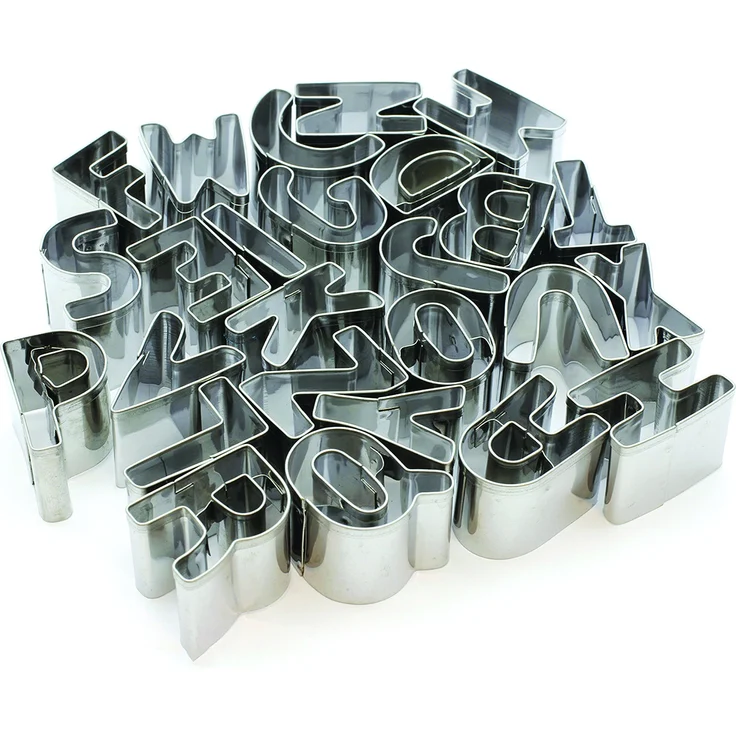 Lily Cook Ausstecher in Buchstabenform aus Edelstahl, 26 Stück