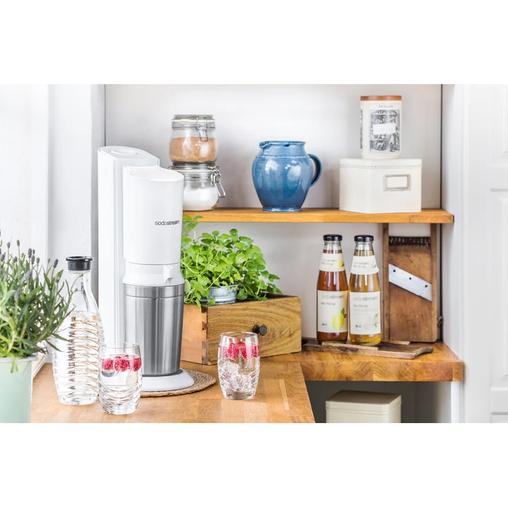 SodaStream Crystal 2.0 Promopack weiß Wassersprudler mit 2 Glaskaraffen (Füllmenge: 0,6 Liter), 1 Kohlensäure-Zylinder (Standard-Zylinder), 2 Wassergläser und 6 Sirupproben – Bild 6