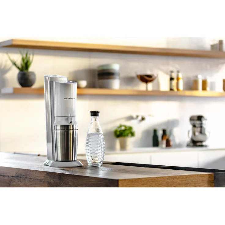 SodaStream Crystal 2.0 Promopack weiß Wassersprudler mit 2 Glaskaraffen (Füllmenge: 0,6 Liter), 1 Kohlensäure-Zylinder (Standard-Zylinder), 2 Wassergläser und 6 Sirupproben – Bild 5