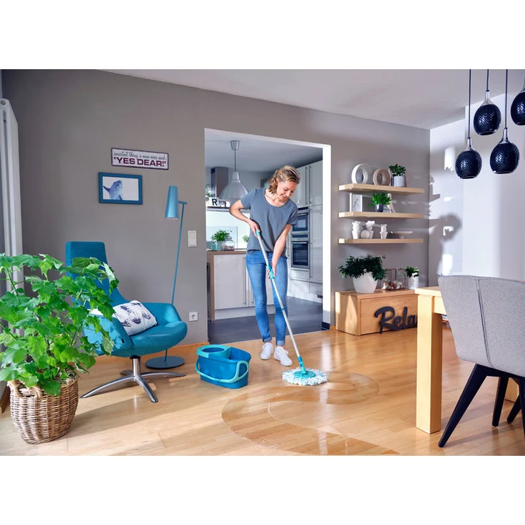 Leifheit Set Clean Twist Disc Mop Ergo 2.0 Wischmop-Set mit Eimer, Bodenwischer mit Mikrofaser Bezug, für Fliesen & Laminat, mit Click-System & Schleudertechnologie (52101) – Bild 5