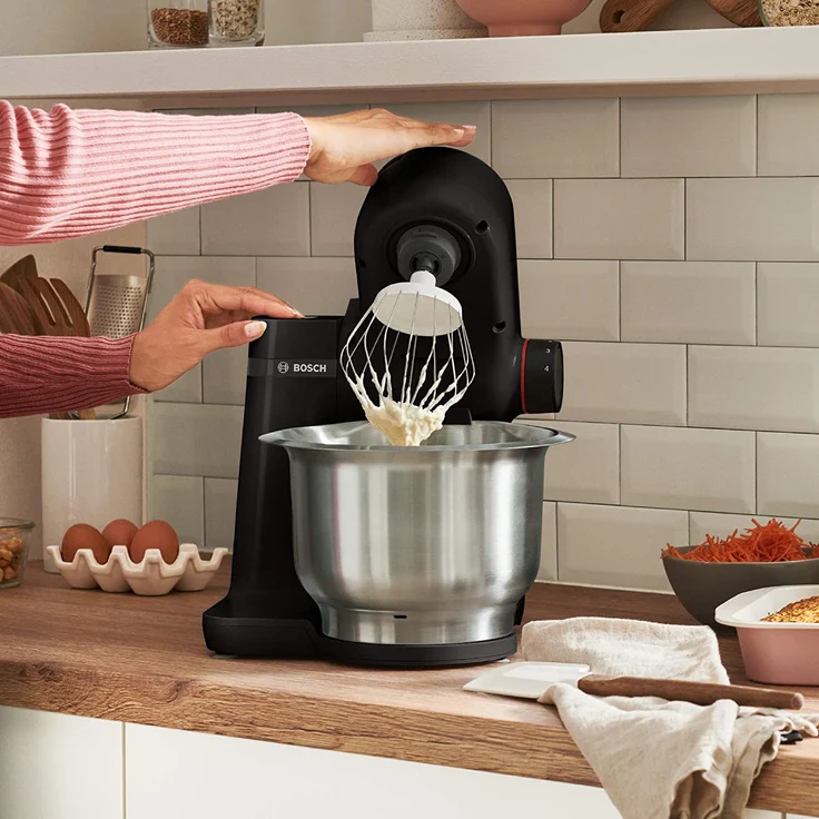 Bosch MUMS2EB01 Küchenmaschine, 700W, 3,8L Schüssel, 4 Geschwindigkeiten, inkl. Patisserie-Set, Durchlaufschnitzler, schwarz, Serie: MUMS – Bild 5