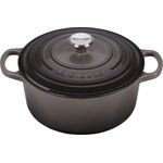 Le Creuset Signature Gusseisen-Bräter mit Deckel, Ø 22 cm, Rund, Für alle Herdarten und Induktion geeignet, Volumen: 3,3 l, Flint