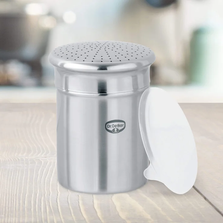 Dr. Oetker Puderzuckerstreuer fein, Küchenhelfer aus hochwertigem Edelstahl, zum dekorativen und schnellen Bestäuben, großes Füllvolumen, inklusive Schutzdeckel, (Farbe: silber), Menge: 1 Stück – Bild 3