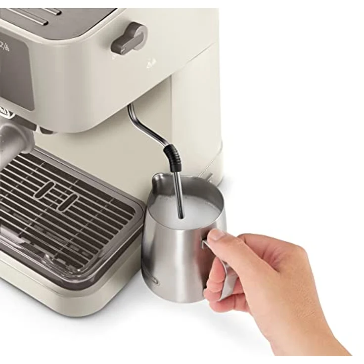De'Longhi EC235.CR, Siebträgermaschine mit 15 bar Pumpendruck, abnehmbarem Wassertank und Milchaufschäumer, Beige – Bild 4