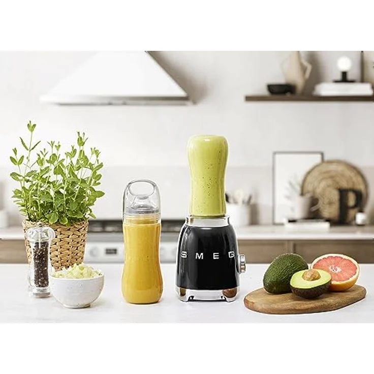 Smeg PBF01PBLEU Smoothiemaker, 300 Watt, inkl. 2 x 600 ml To-Go-Trinkflaschen, 2 Geschwindigkeiten, Edelstahl, schwarz, Serie: PBF01 – Bild 5