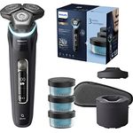 Philips Rasierer Serie 9000 -Elektrischer Nass- und Trockenrasierer mit Lift & Cut-Rasiersystem und SkinIQ-Technologie, Pop-up-Trimmer, Reinigungsbehälter, Ladestation & Reiseetui, Modell S9986/63