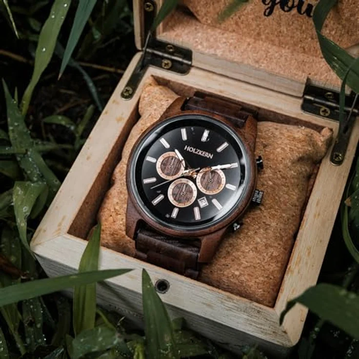 HOLZKERN Herrenuhr Quarz Chronograph Buschwerk Walnuss/Marmor, schwarzes Zifferblatt, braunes Holzarmband mit Kalenderfunktion – Bild 6