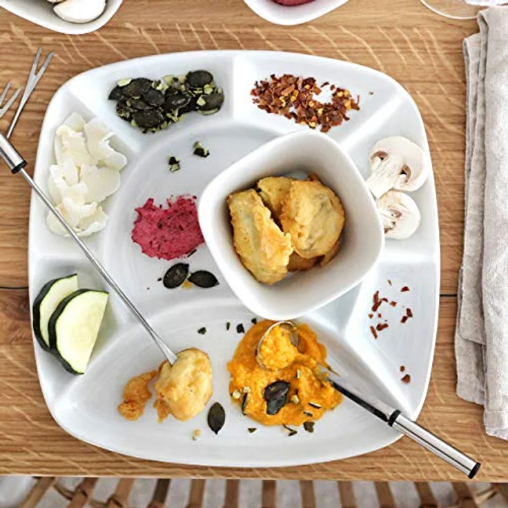 Mäser 931228 Fondue-Set 28-teilig, weißer Fonduetopf inklusive Spritzschutz, Fonduegabeln, Schälchen und Fondueteller für 6 Personen – Bild 4