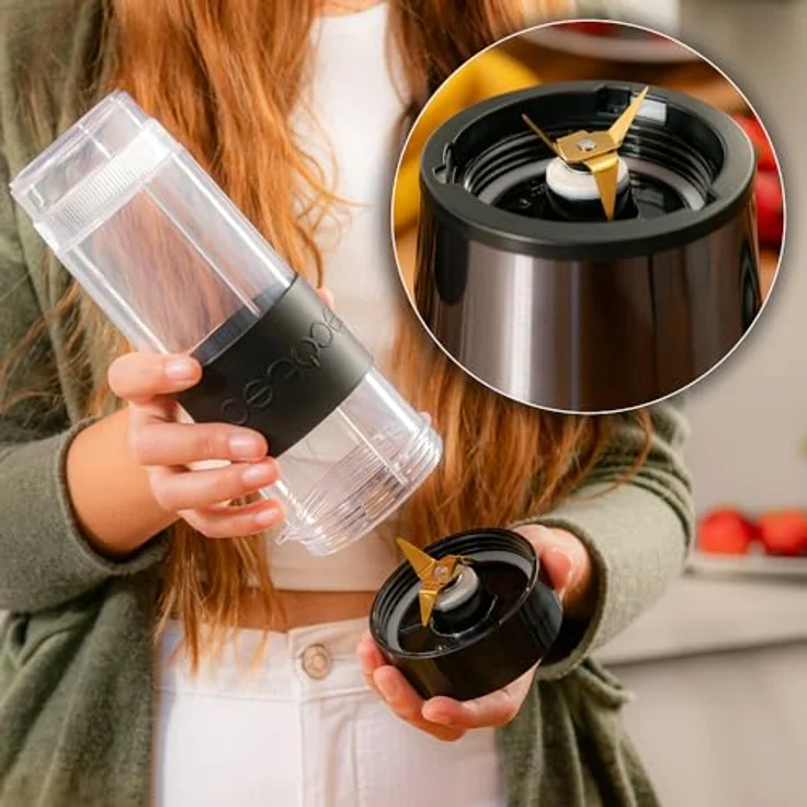 Cecotec Tragbarer Standmixer Power Titanium 900 ProGo, 900W, 2 Tragbare Becher à 570ml, 4 Titanbeschichtete Klingen, Ergonomischer Griff, Einfach zu reinigen – Bild 5