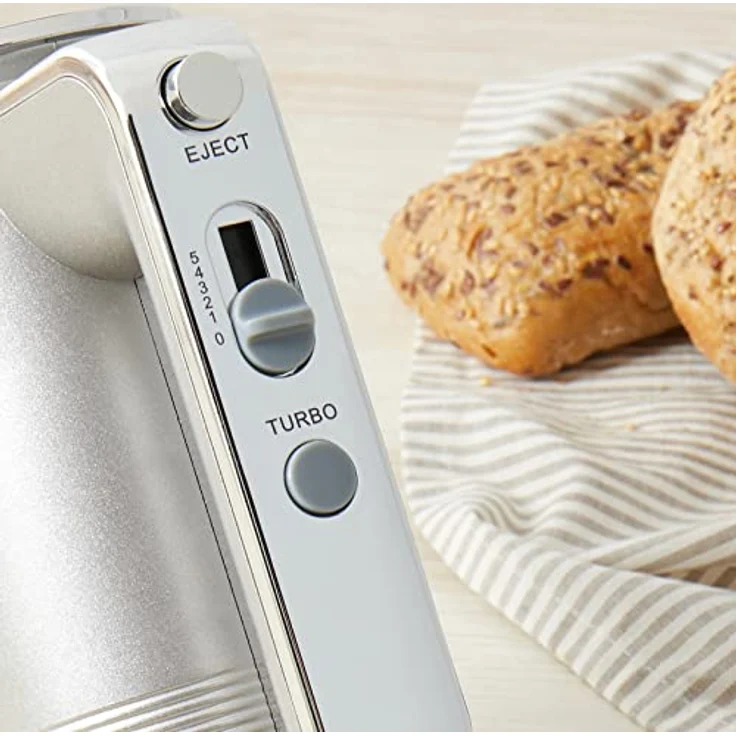 Petra PT5250VDEEU10 Handmixer mit Aufbewahrungshalterung - elektrischer Handrührer Schneebesen mit 5 Geschwindigkeiten and Turbo-Funktion, inkl. 2 Rührbesen/2 Knethaken, Schlagen/Kneten, 300 W, silber – Bild 5