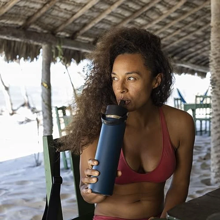 Hydro Flask Trinkflasche Standard Mouth 710 ml mit Wide Flex Straw Cap und TempShield™-Isolierung, hält Getränke bis zu 24 Stunden kalt, schwarz – Bild 7