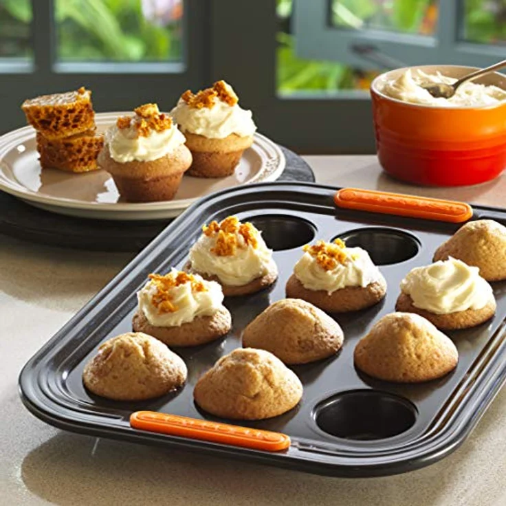 Le Creuset Antihaft Mini-Muffinform, Für 12 Stück (Ø 4,5 cm), PFOA-frei, Sauerteigbeständig, Aus Karbonstahl gefertigt, Anthrazit-Orange – Bild 7