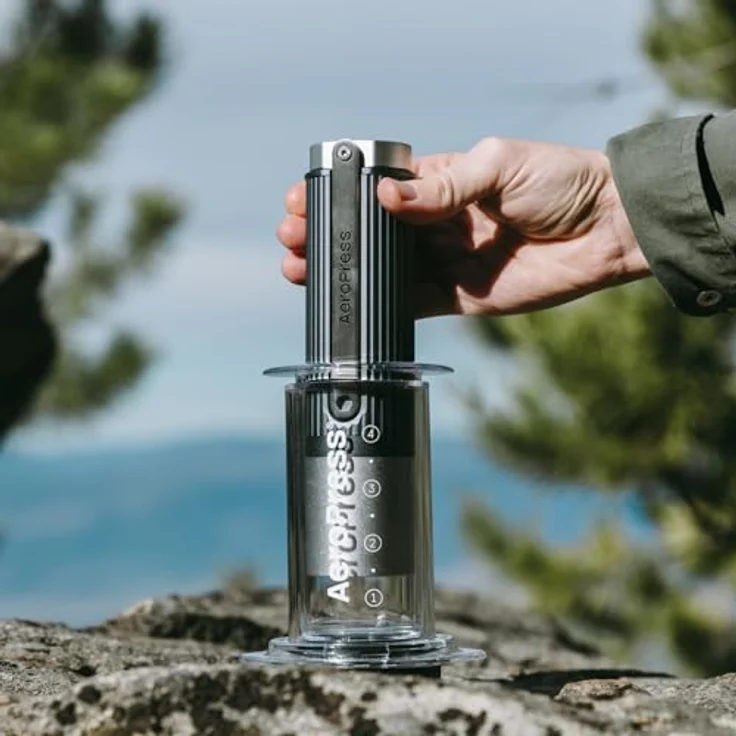 AeroPress Manuelle Kaffeemühle, Tragbare Handmühle mit titanbeschichteten Kegelmahlwerken, 60 Mahlgradeinstellungen, Kompakte Reisekaffeemühle für AeroPress, Espresso, French Press, Moka-Kanne – Bild 2
