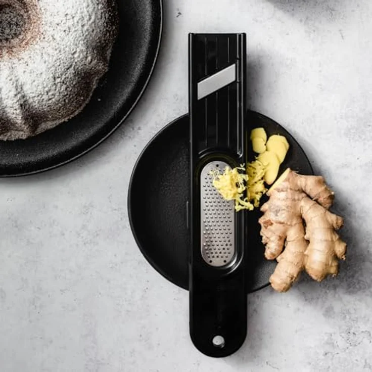 Microplane Ingwer Reibe 3 in 1, Küchenreibe für Ingwer, Knoblauch und Gewürze, schwarz Edelstahl – Bild 3