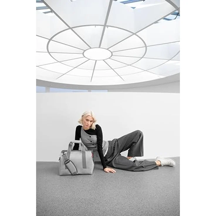 reisenthel Allrounder M, Handtasche in herringbone grey, ideal als Sport- und Wochenendtasche, perfekt für Handgepäck – Bild 6