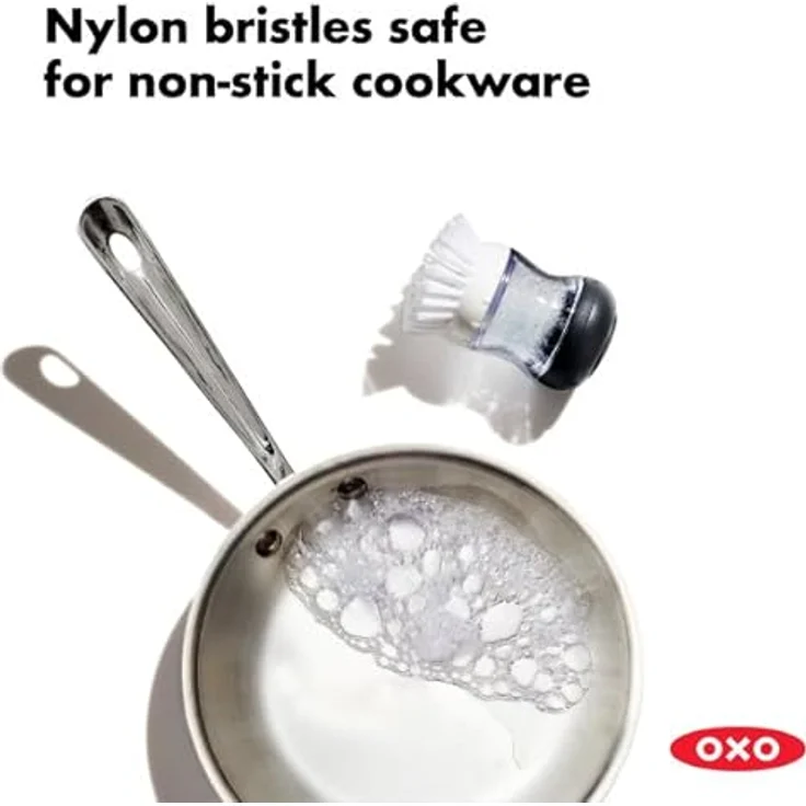 OXO Good Grips Handbürste mit Spülmittelspender in Aufbewahrungsschale – Bild 3