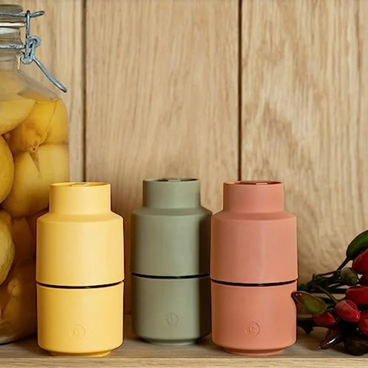 CrushGrind Billund umgedrehte Gewürzmühle und Kräutermühle mit verstellbarem Mahlgrad - Keramikmahlwerk - Salz- und Pfeffermühle (Sage) – Bild 4