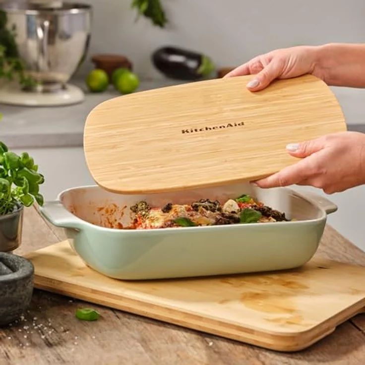KitchenAid Stoneware Backform mit Bambusdeckel, rechteckig, 32 cm, 3,8L, PFAS-frei, keramik Antihaftbeschichtung, backofenfest bis 260°C, spülmaschinenfest, pistazie – Bild 3